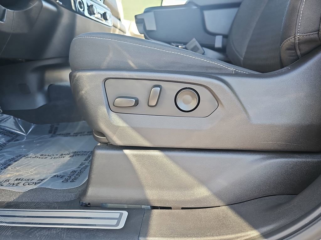 Certified 2024 Chevrolet Silverado 1500 LT image 36