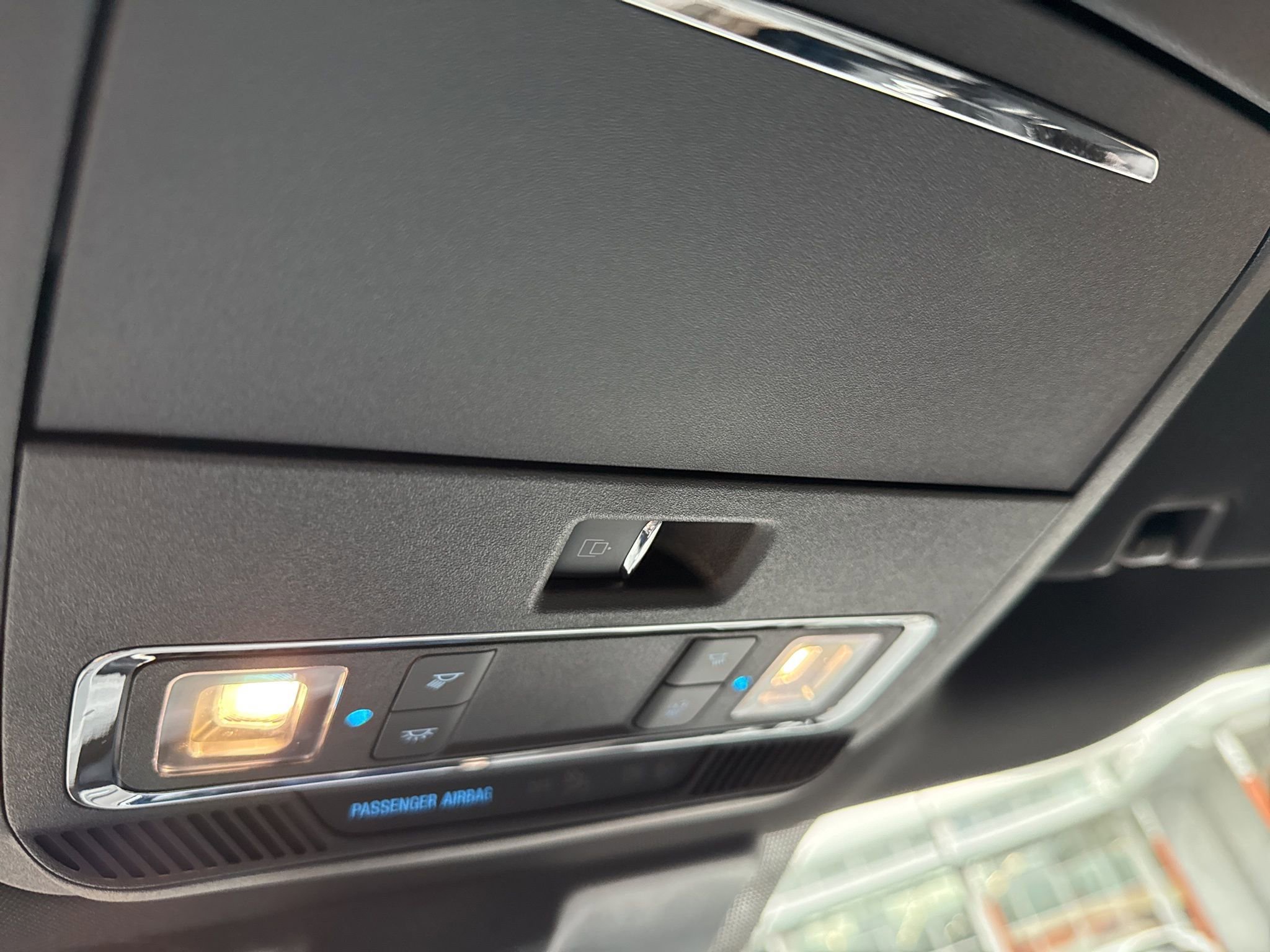 Used 2023 Ford F150 Lightning Lariat image 51