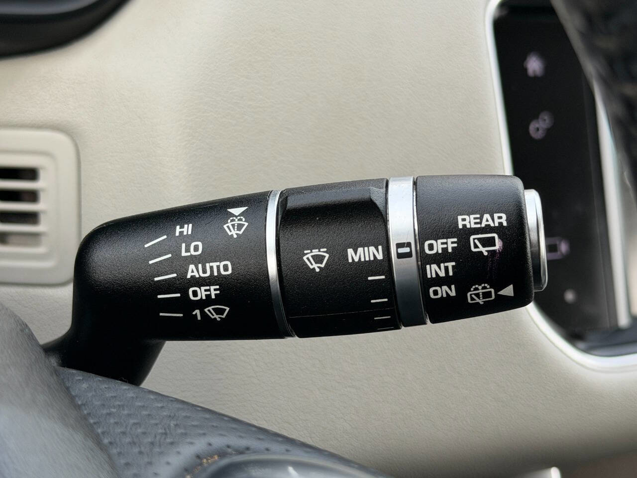 Used 2016 Land Rover Range Rover Sport SE AWD/4WD image 37
