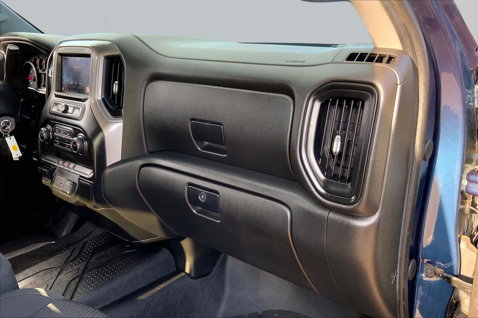 Used 2021 Chevrolet Silverado 2500 Custom w/ Custom Value Package AWD/4WD image 19