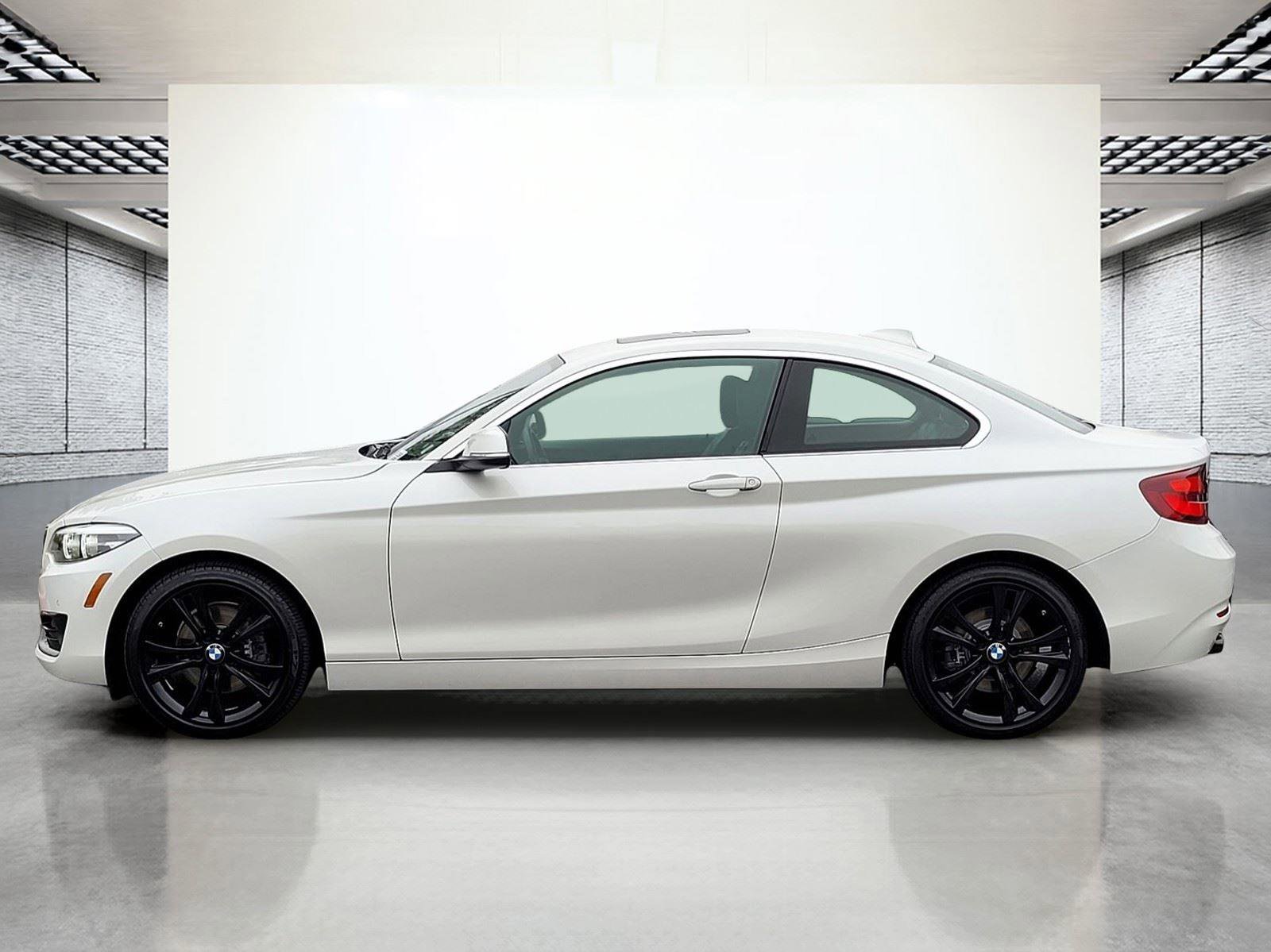 Used 2020 BMW 230i Coupe w/ Convenience Package RWD image 10