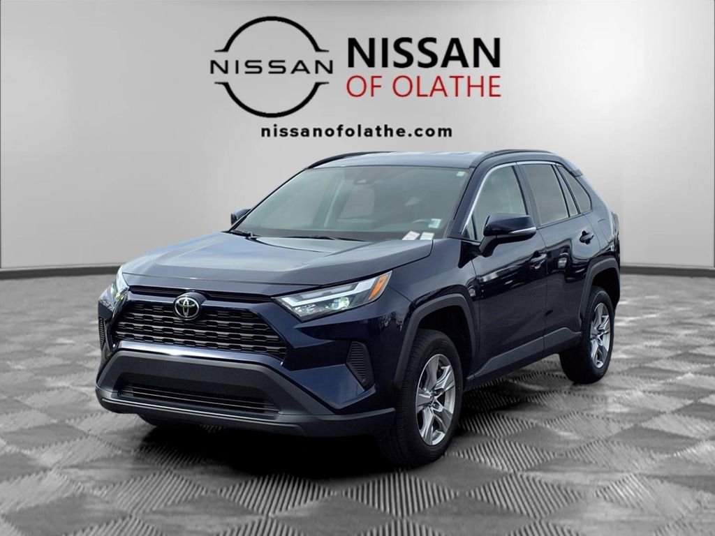 Used 2024 Toyota RAV4 XLE FWD image 1