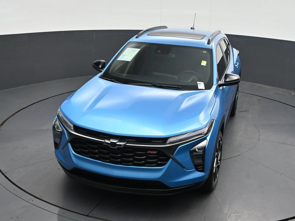 Used 2025 Chevrolet Trax RS w/ Sunroof Package FWD image 19