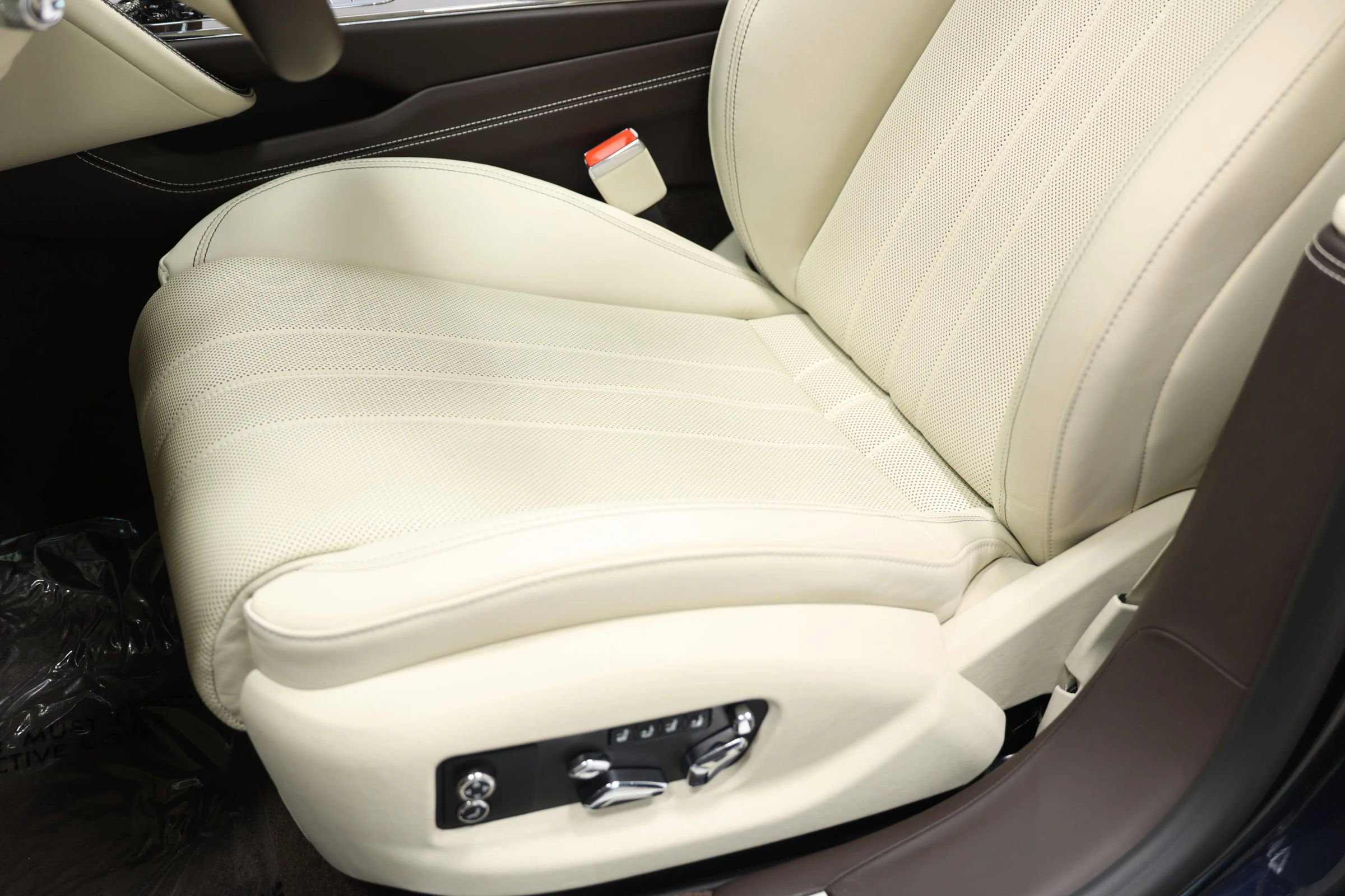 Used 2020 Bentley Flying Spur W12 AWD/4WD image 23
