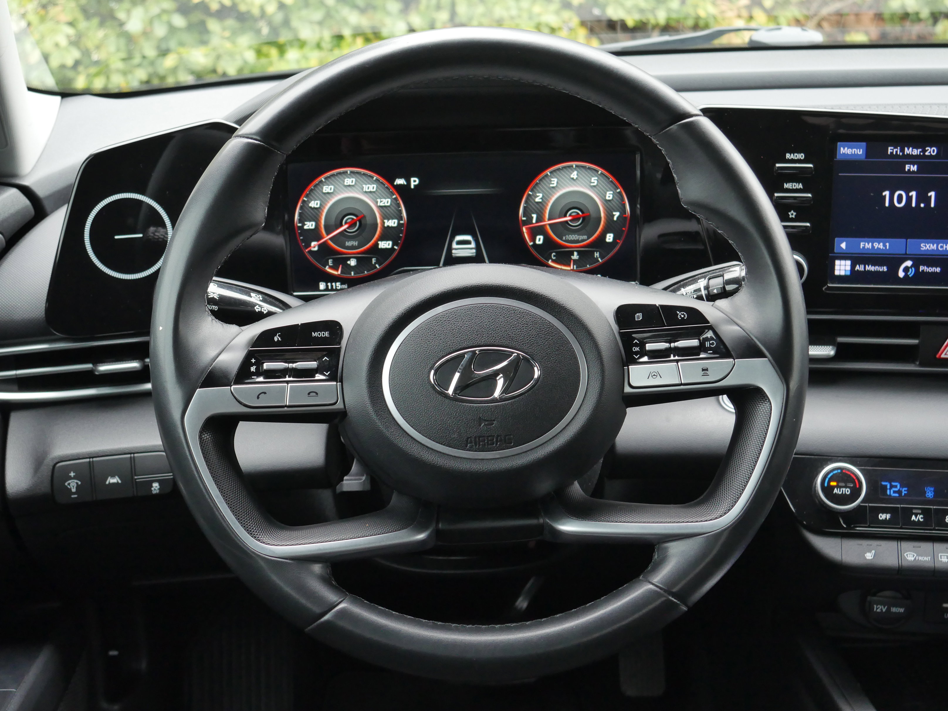 Used 2022 Hyundai Elantra SEL w/ Convenience Package image 13