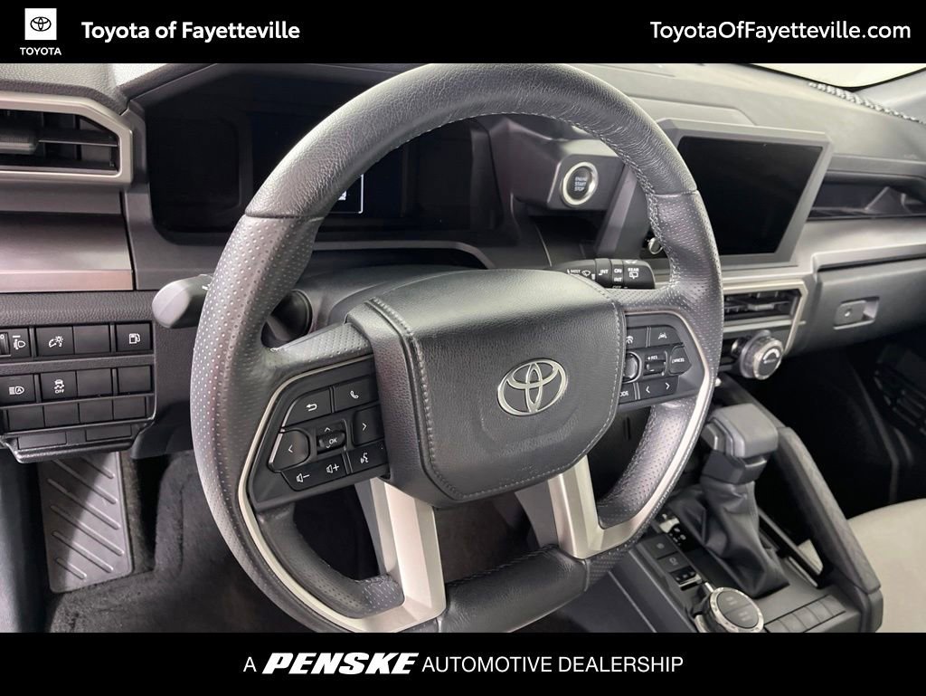 Certified 2025 Toyota 4Runner SR5 AWD/4WD image 25
