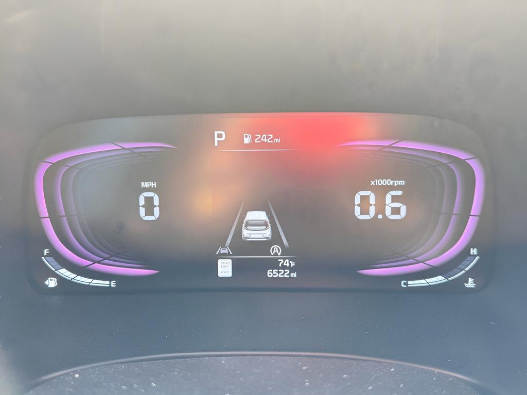 Used 2025 Kia Soul GT-Line w/ GT-Line Technology Package FWD image 14