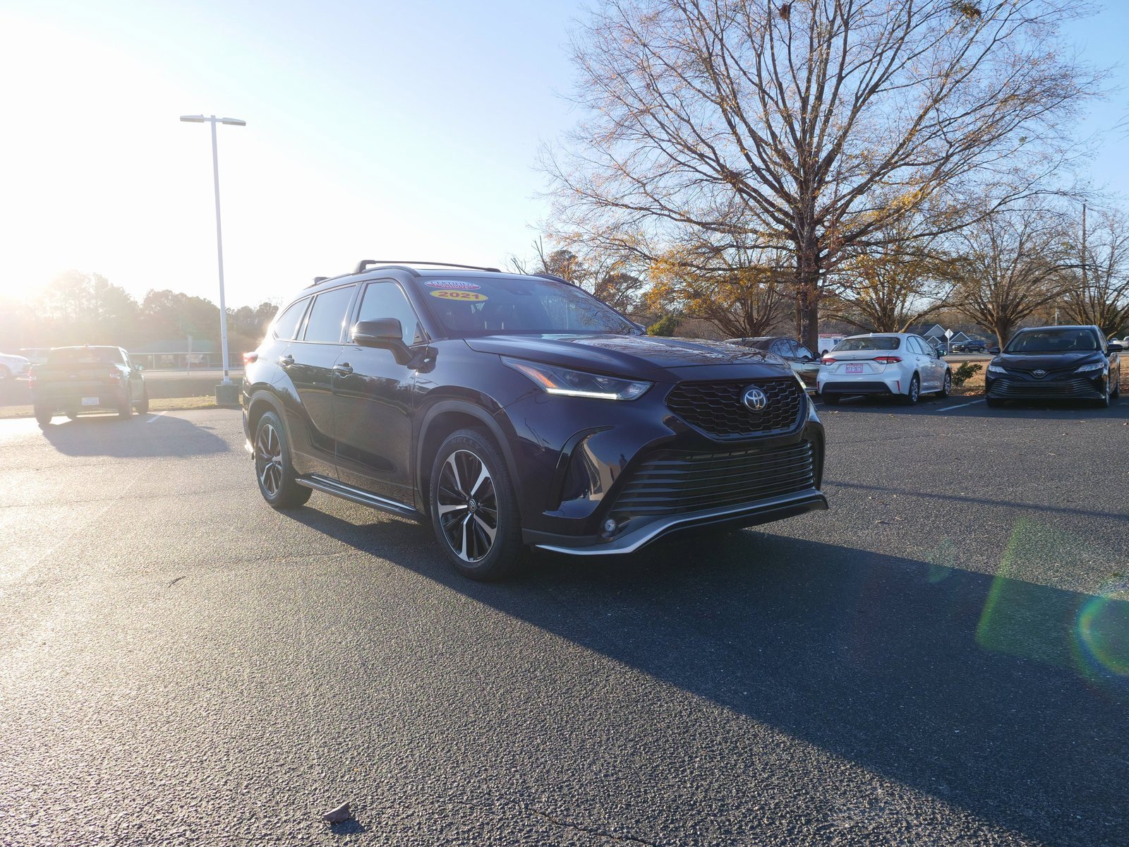 Used 2021 Toyota Highlander XSE image 9