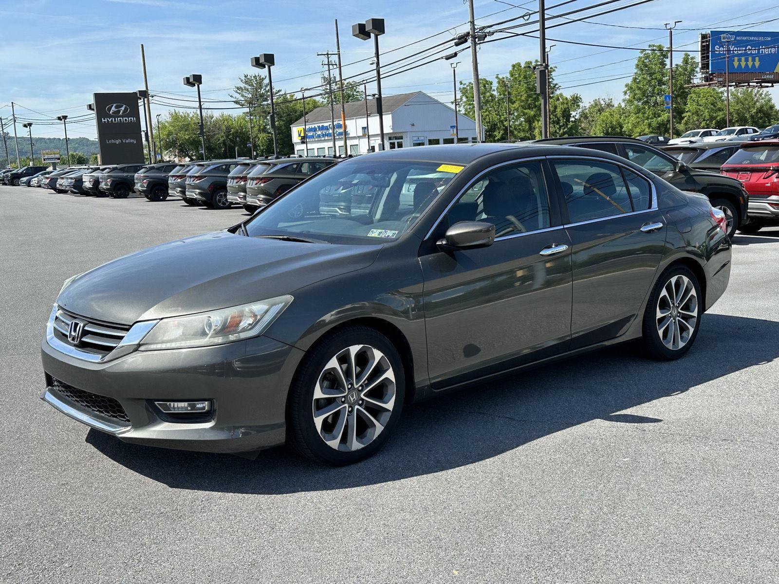 Used 2013 Honda Accord Sport image 4