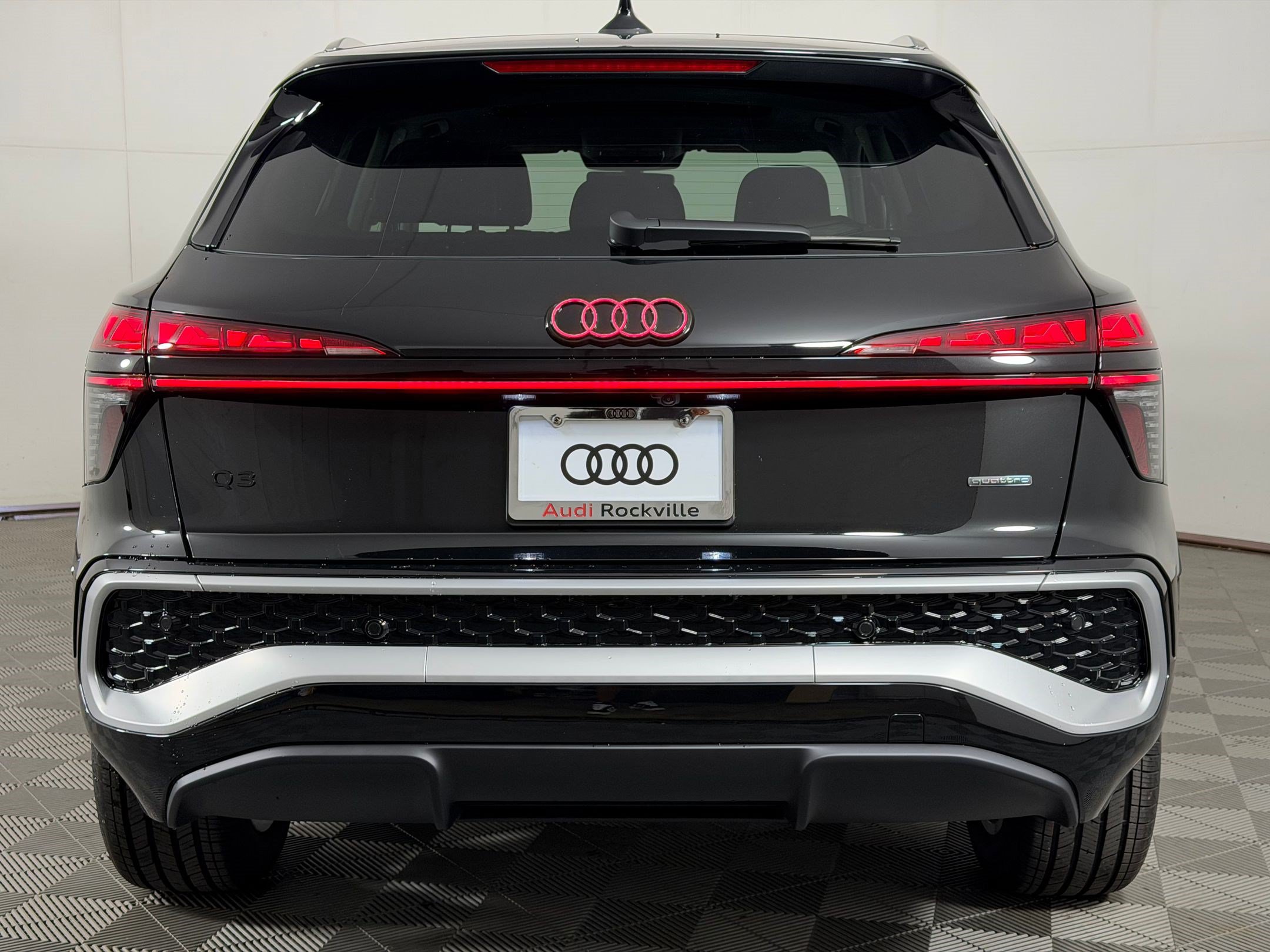 New 2026 Audi Q3 quattro 2.0T AWD/4WD image 10