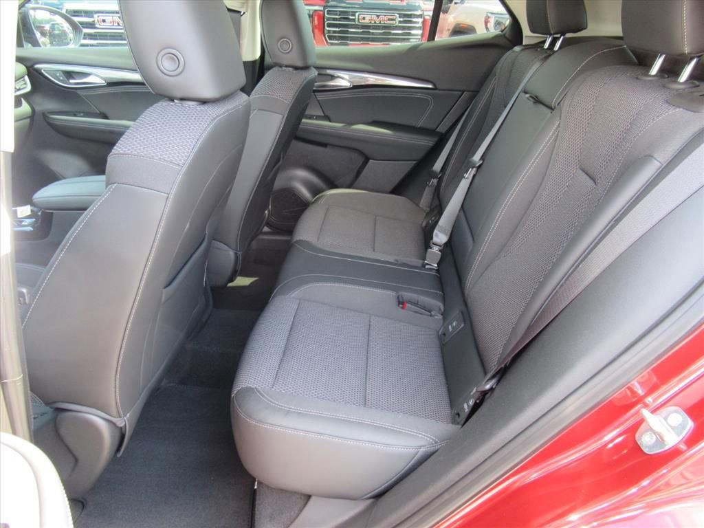 Used 2023 Buick Envision Preferred image 27