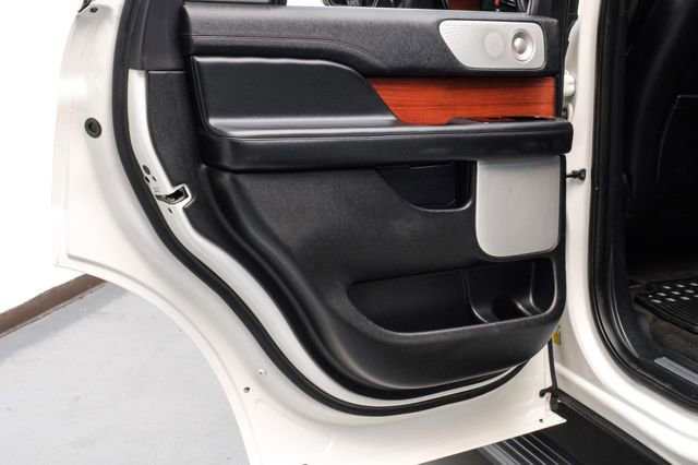 Used 2021 Lincoln Navigator Reserve w/ Luxury Package image 55