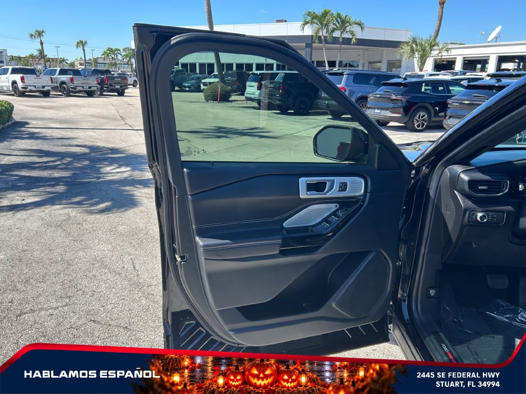 Used 2022 Ford Explorer ST w/ Equipment Group 401A AWD/4WD image 11