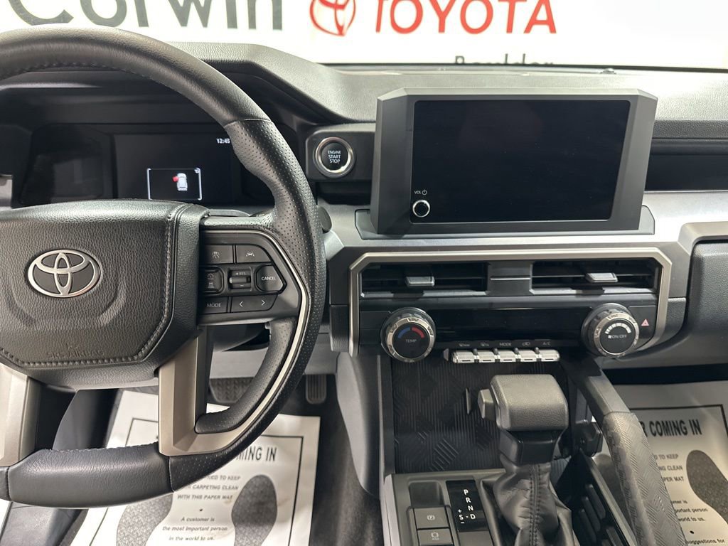 Used 2025 Toyota 4Runner SR5 image 27