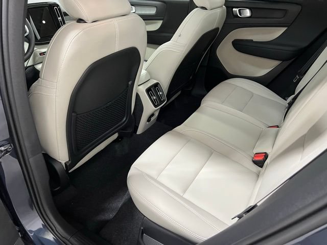 New 2026 Volvo XC40 B5 Ultra w/ Protection Package Premier AWD/4WD image 16