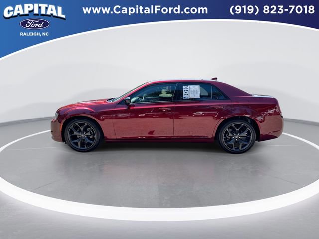Used 2023 Chrysler 300 Touring w/ Sport Appearance Package RWD image 5
