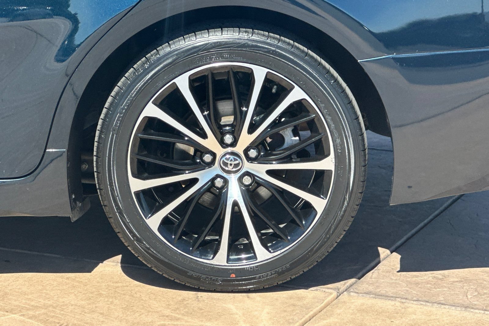 Certified 2020 Toyota Camry SE w/ Carpet Mat Package FWD image 30