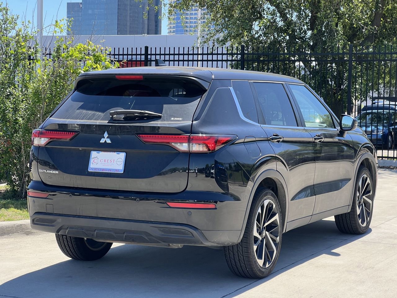 Used 2022 Mitsubishi Outlander ES image 4