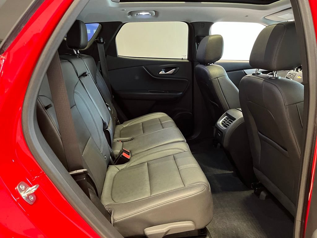 Used 2022 Chevrolet Blazer LT w/ Midnight/Sport Edition AWD/4WD image 30