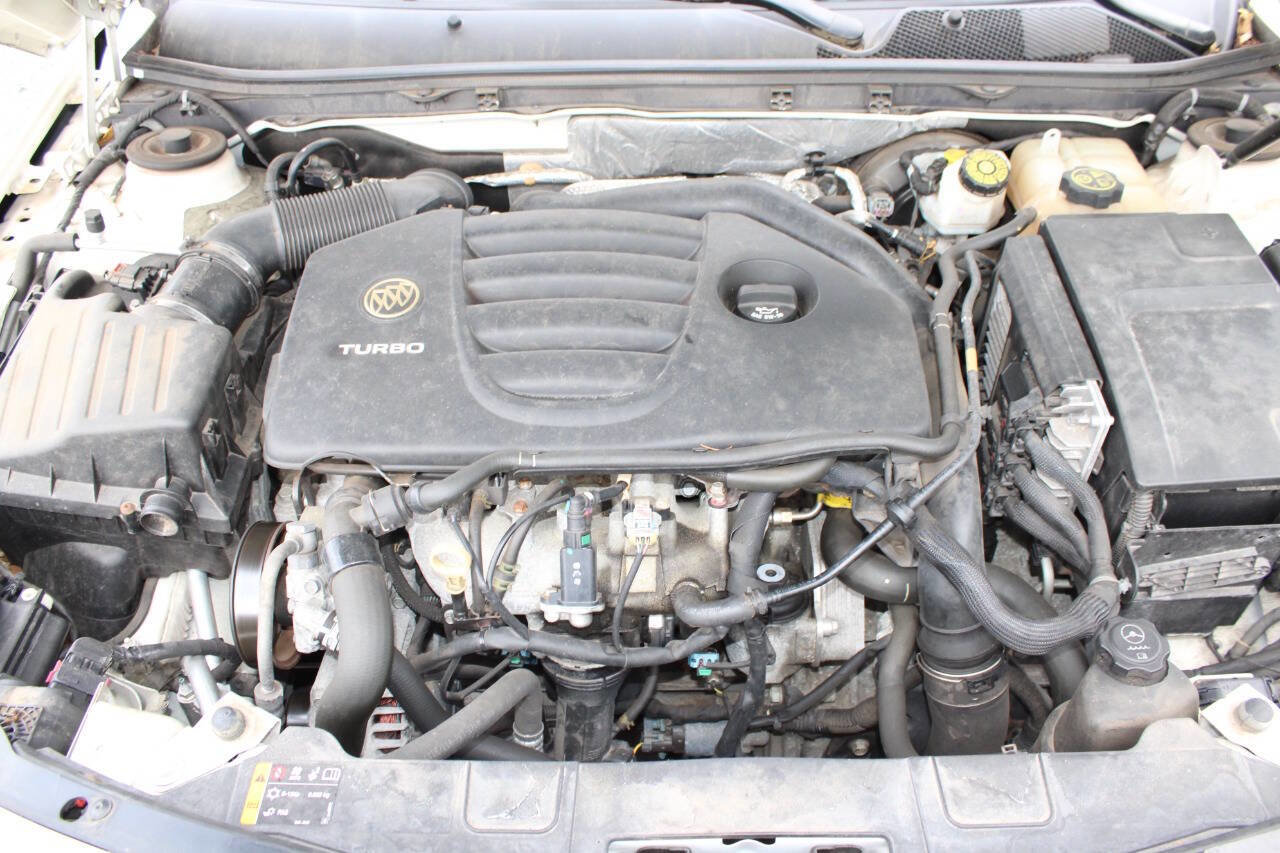 Used 2013 Buick Regal Premium FWD image 25