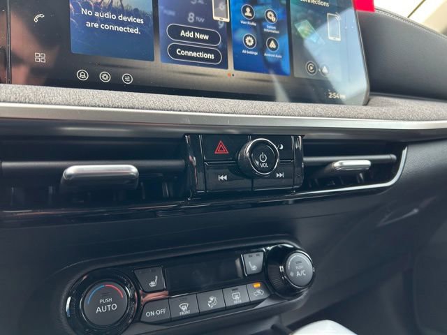 New 2026 Nissan Kicks SV image 33