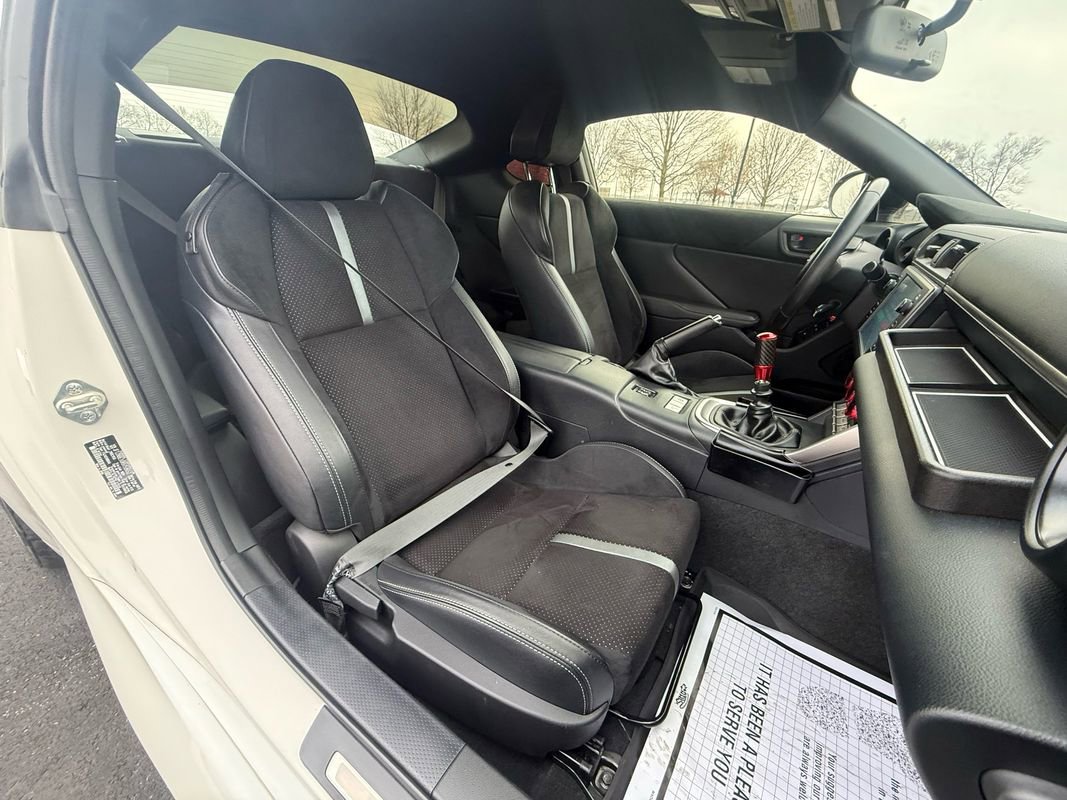 Used 2024 Toyota GR86 Premium image 12