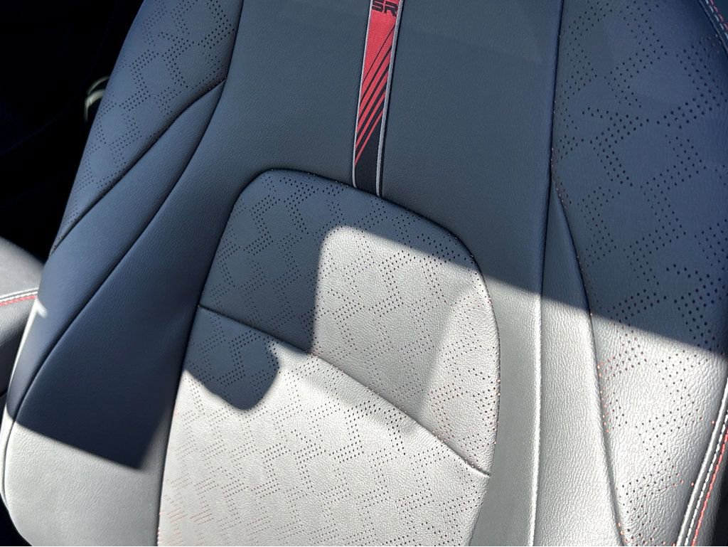 New 2026 Nissan Sentra SR w/ Floor Mat Package FWD image 4