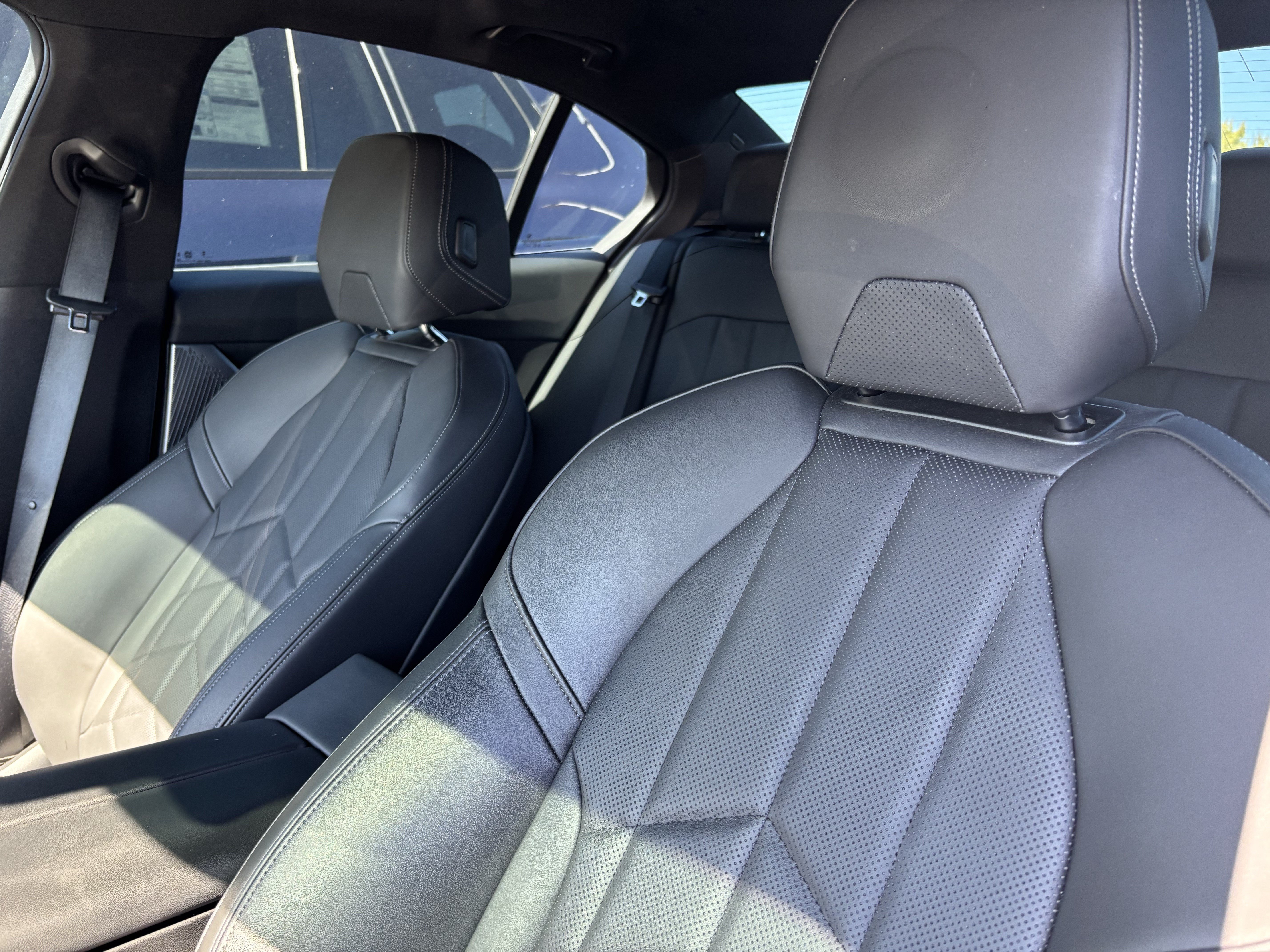 Certified 2024 BMW i5 eDrive40i w/ M Sport Package RWD image 17