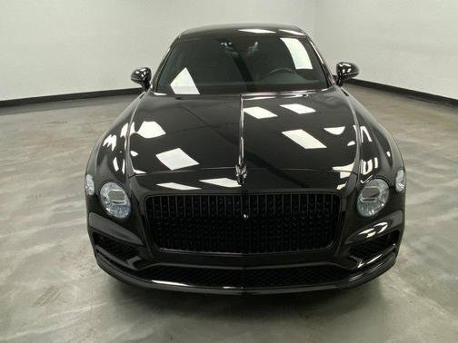 Used 2021 Bentley Flying Spur V8 AWD/4WD image 9