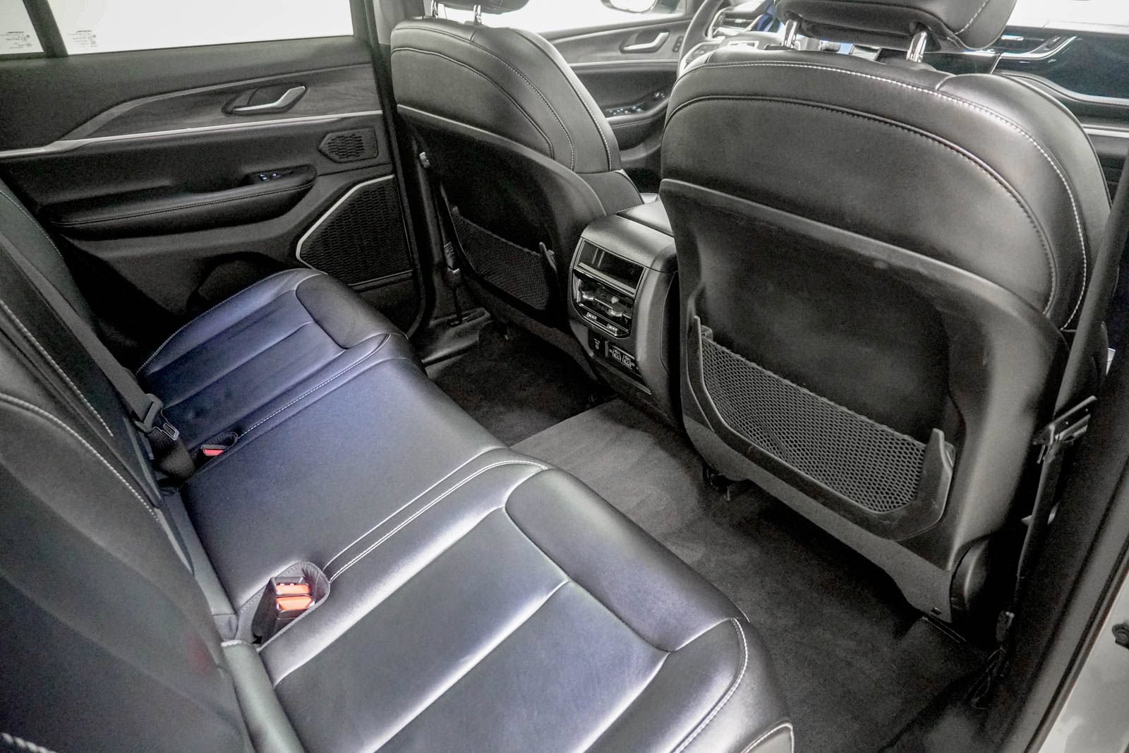 Used 2022 Jeep Grand Cherokee Limited 4xe AWD/4WD image 35