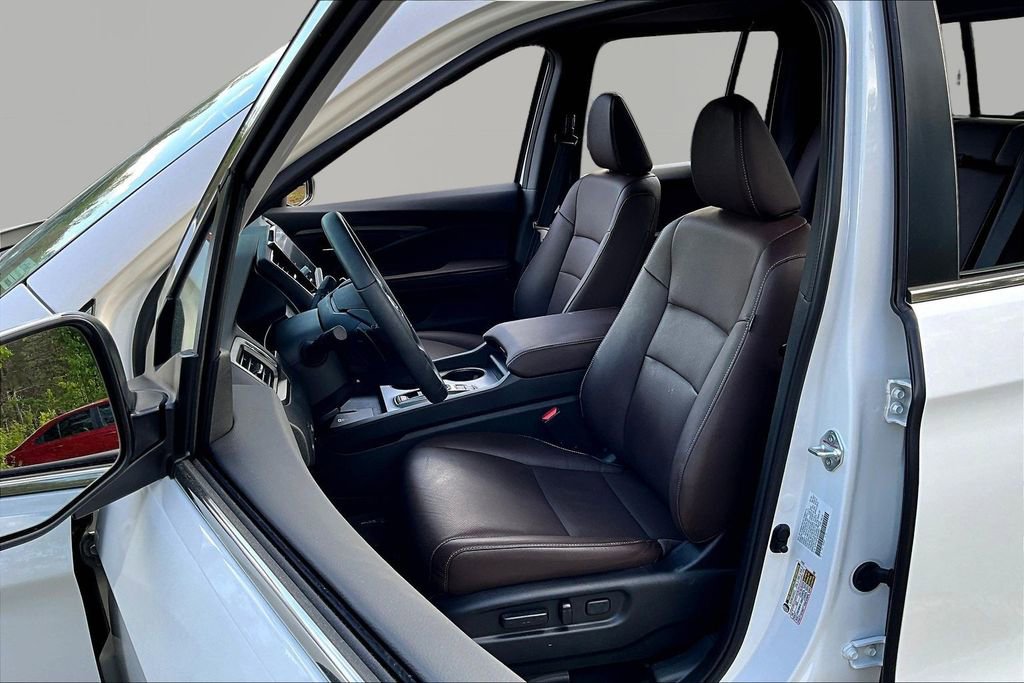 Certified 2025 Honda Ridgeline RTL image 15