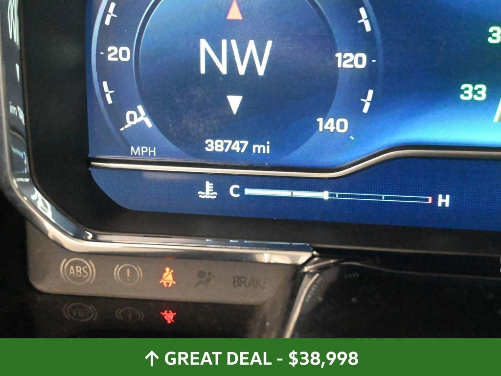 Used 2025 Chevrolet Silverado 1500 LT image 38