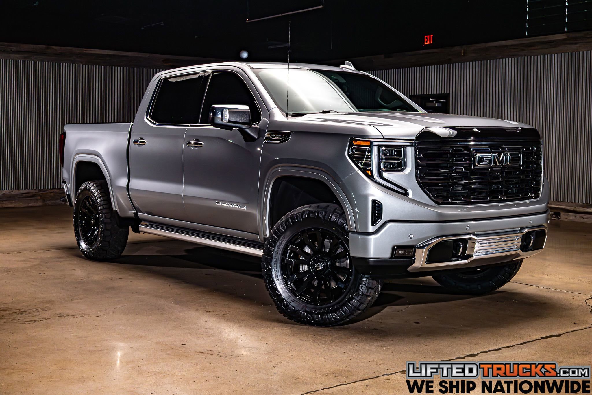 Used 2023 GMC Sierra 1500 Denali Ultimate AWD/4WD image 1