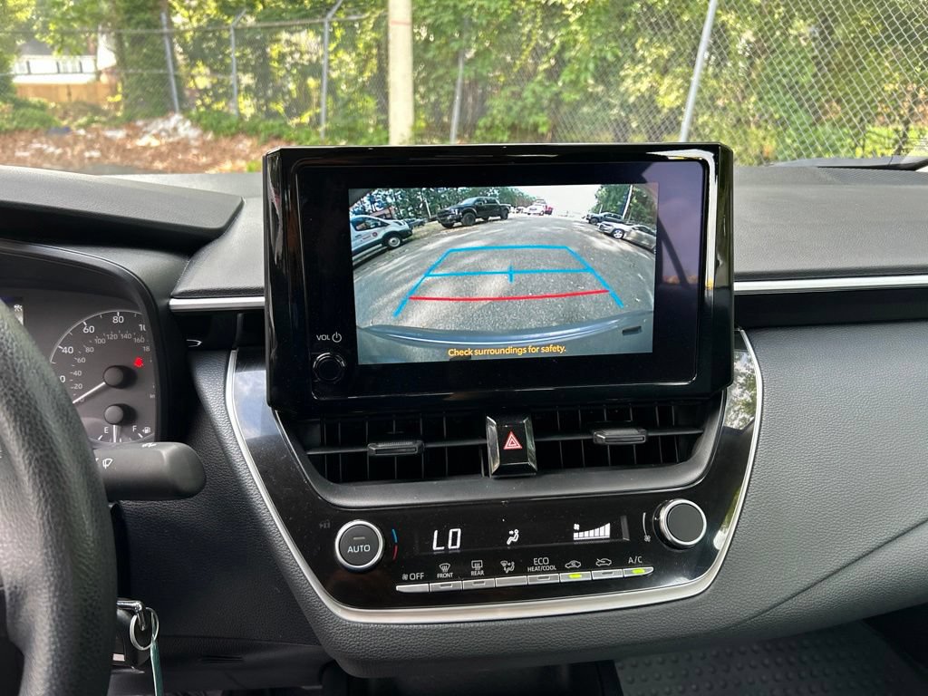 Used 2025 Toyota Corolla LE FWD image 19