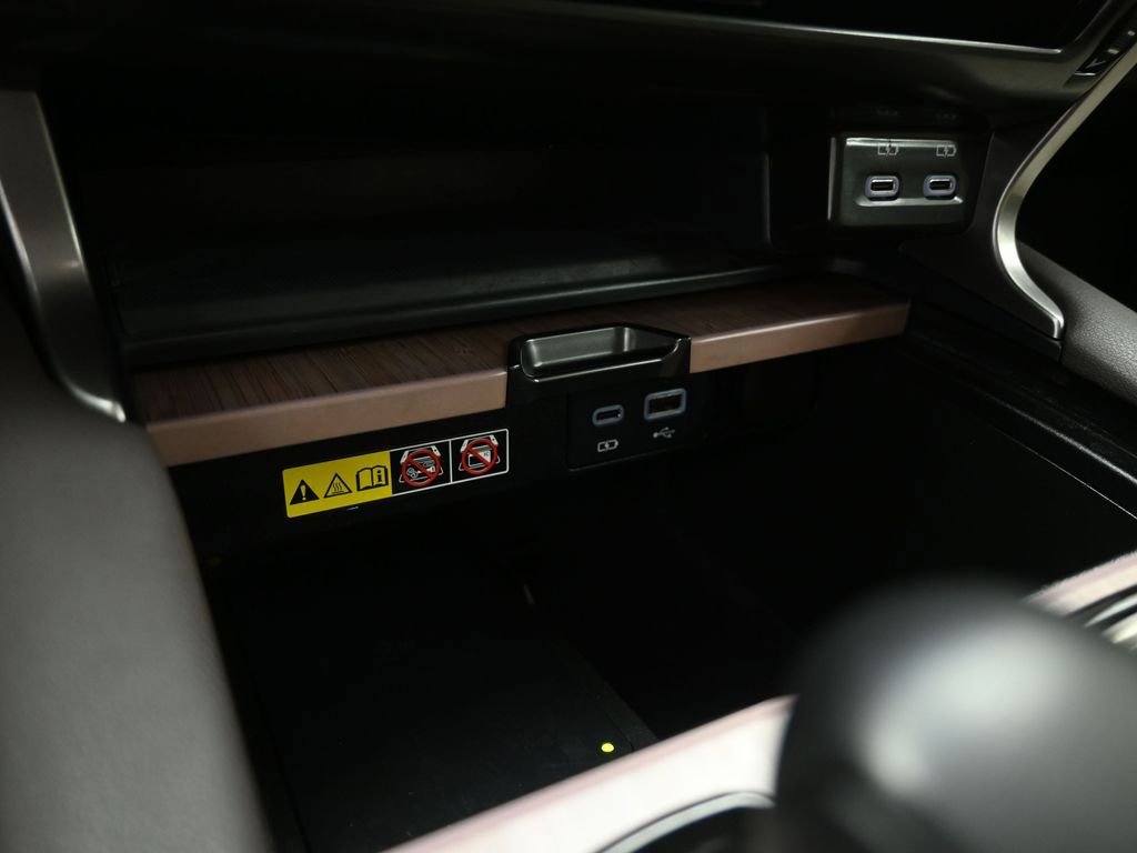 Used 2024 Lexus RX 350h w/ Convenience Package image 18