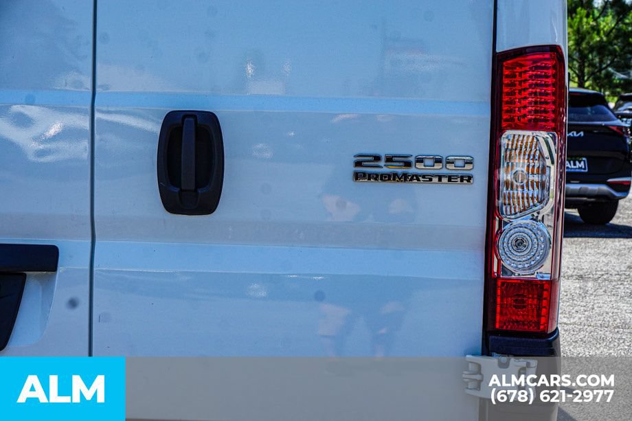 Used 2025 RAM ProMaster 2500 w/ Convenience Group FWD image 12