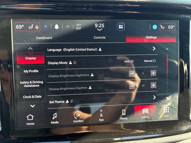 Used 2025 Dodge Durango R/T AWD/4WD image 32