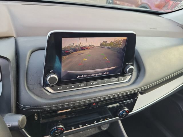 Used 2023 Nissan Rogue SV image 22