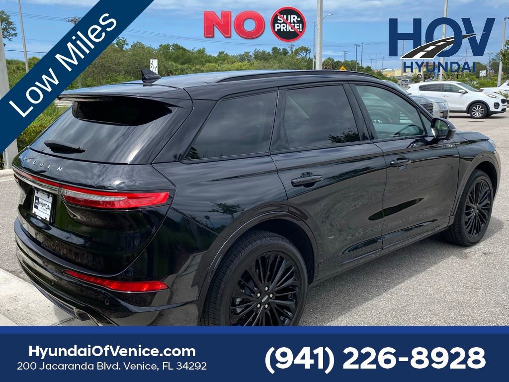 Used 2023 Lincoln Corsair Reserve w/ Equipment Group 201A AWD/4WD image 6