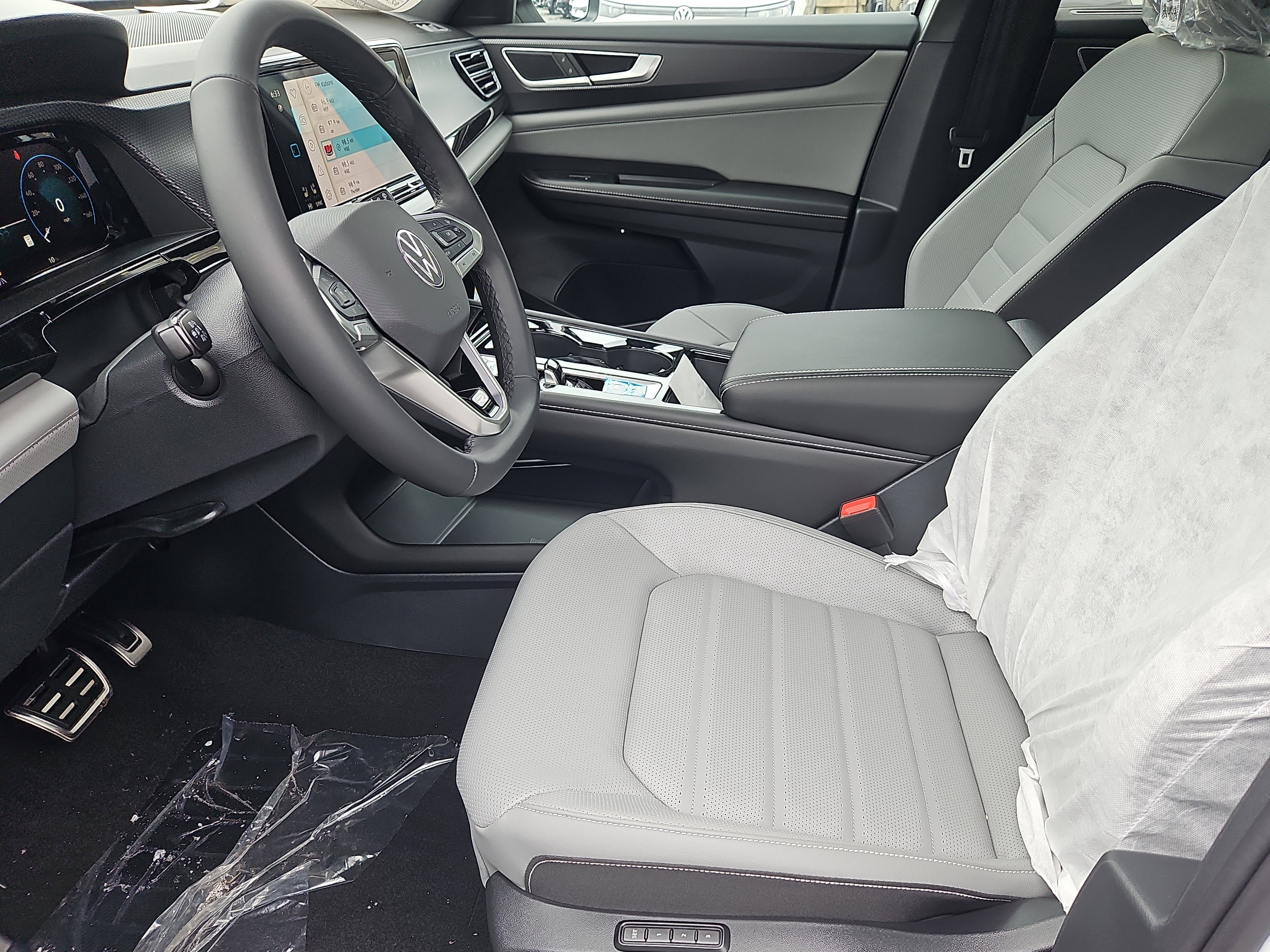 New 2026 Volkswagen Atlas Cross Sport SEL R-Line image 19