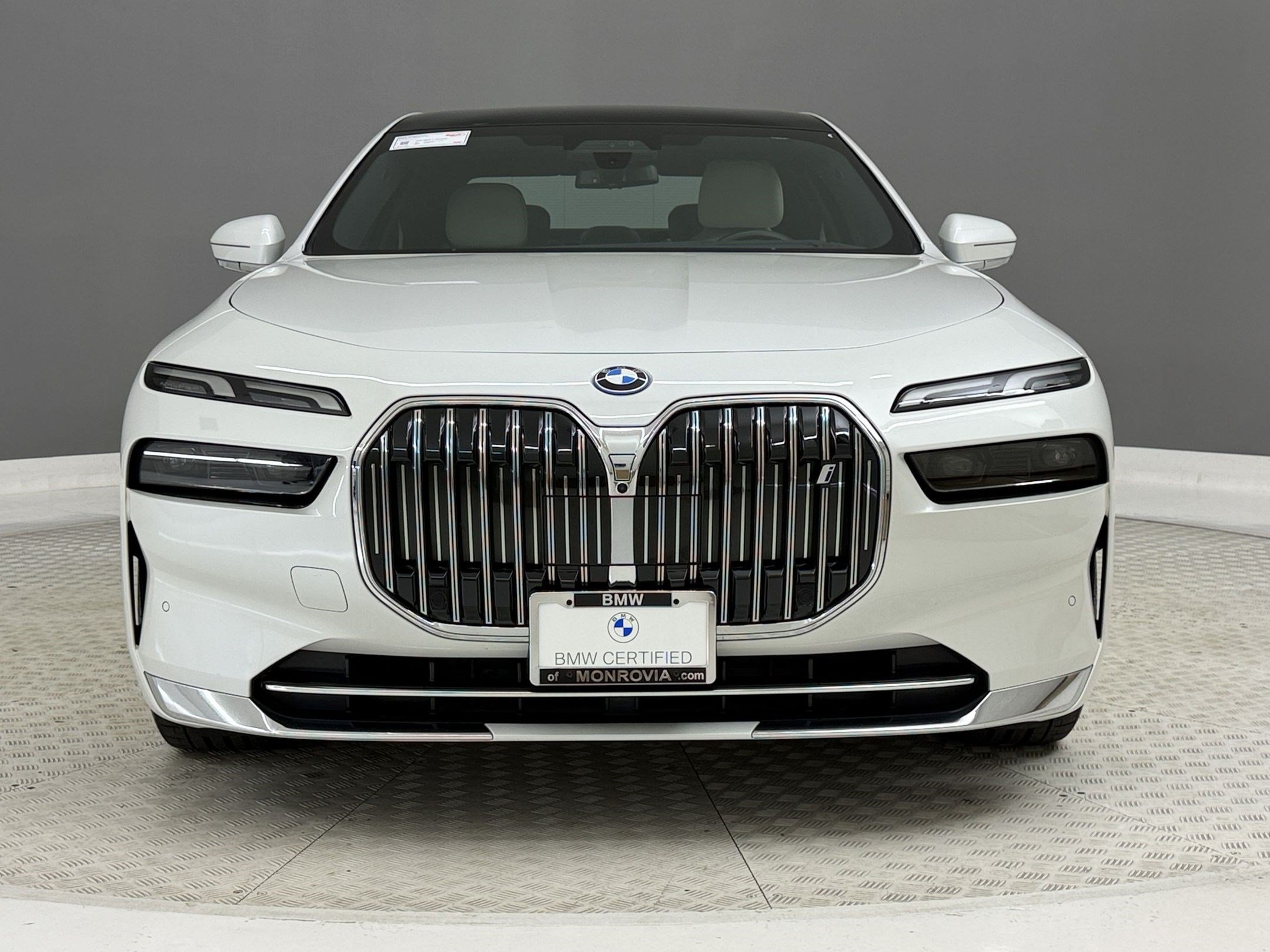 Certified 2023 BMW i7 xDrive60 AWD/4WD image 6