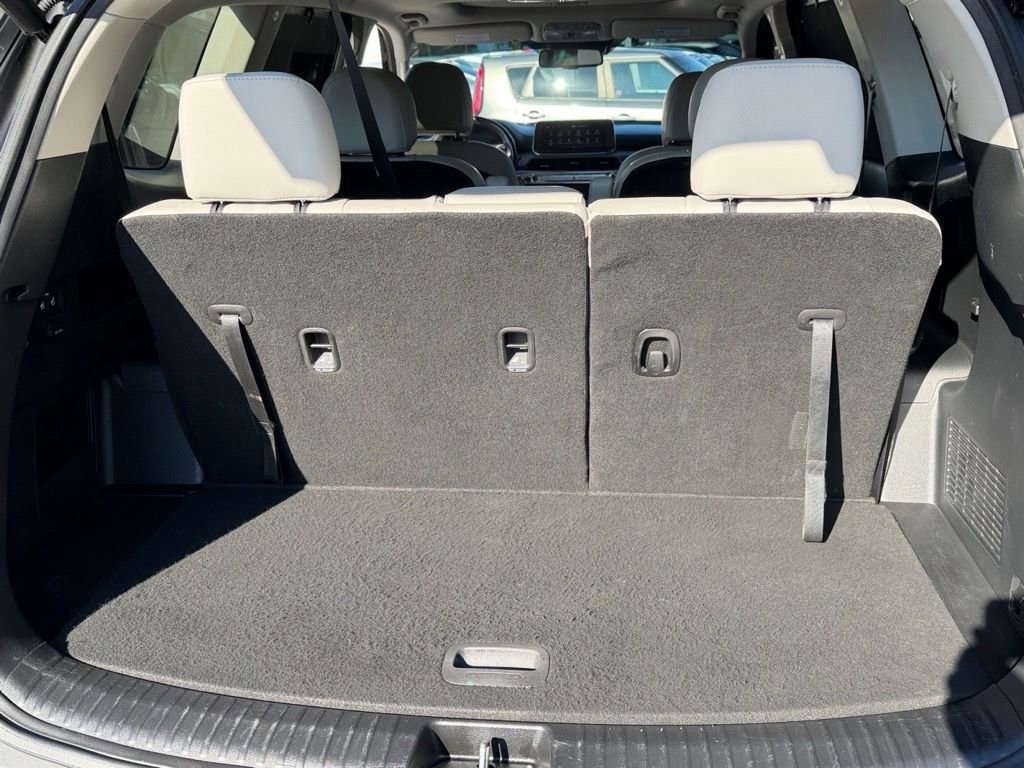 Used 2022 Kia Telluride EX w/ EX Premium Package image 25