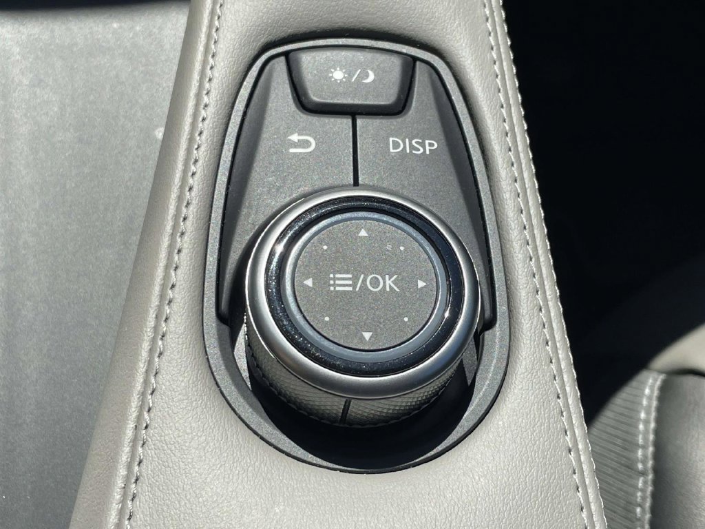 Used 2023 INFINITI QX50 Luxe FWD image 43