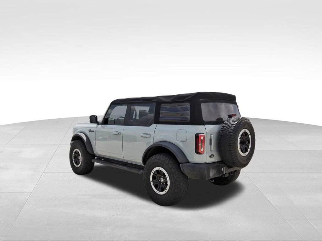Used 2021 Ford Bronco Outer Banks w/ Sasquatch Package AWD/4WD image 3