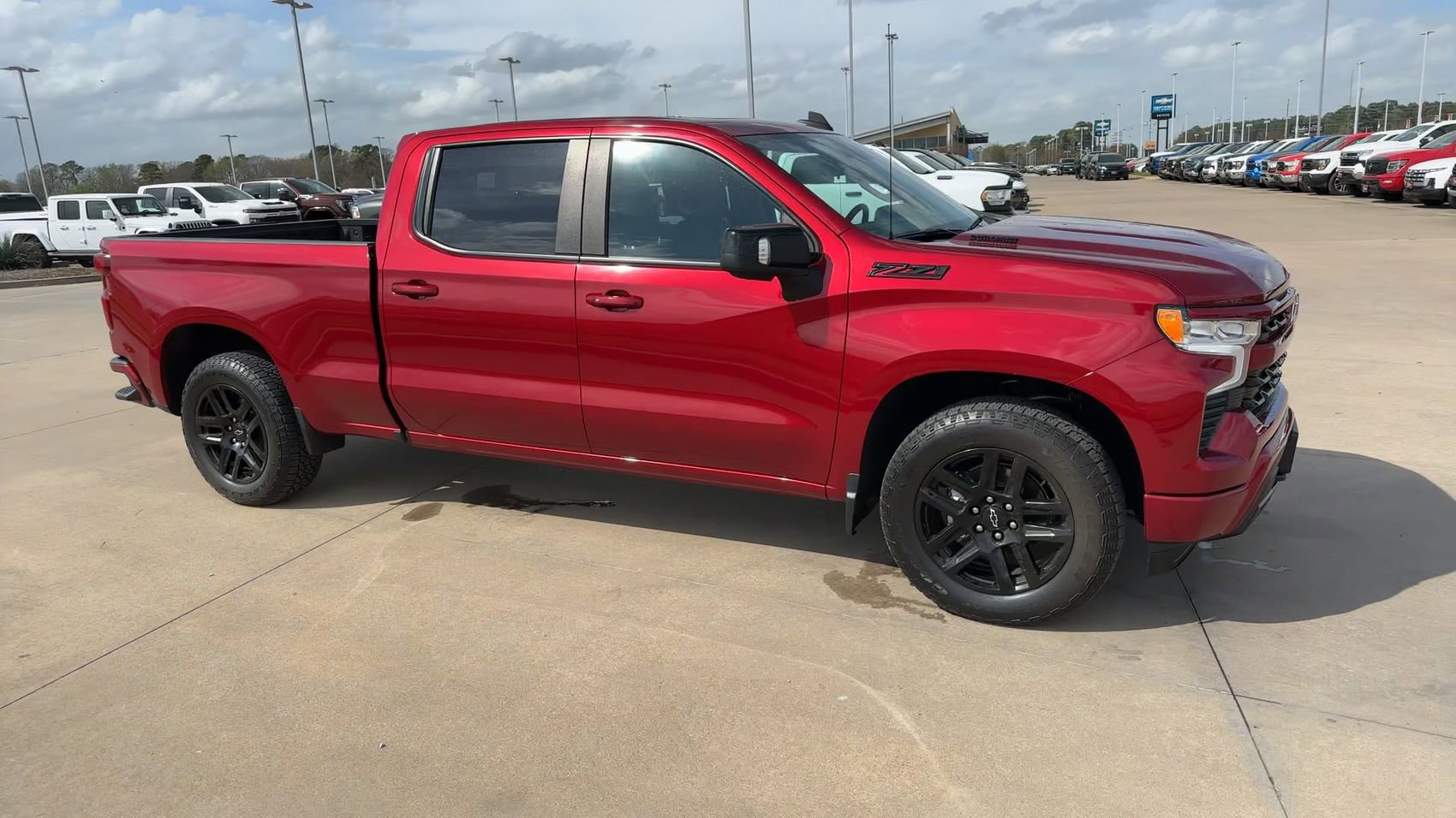 Used 2023 Chevrolet Silverado 1500 RST AWD/4WD image 9