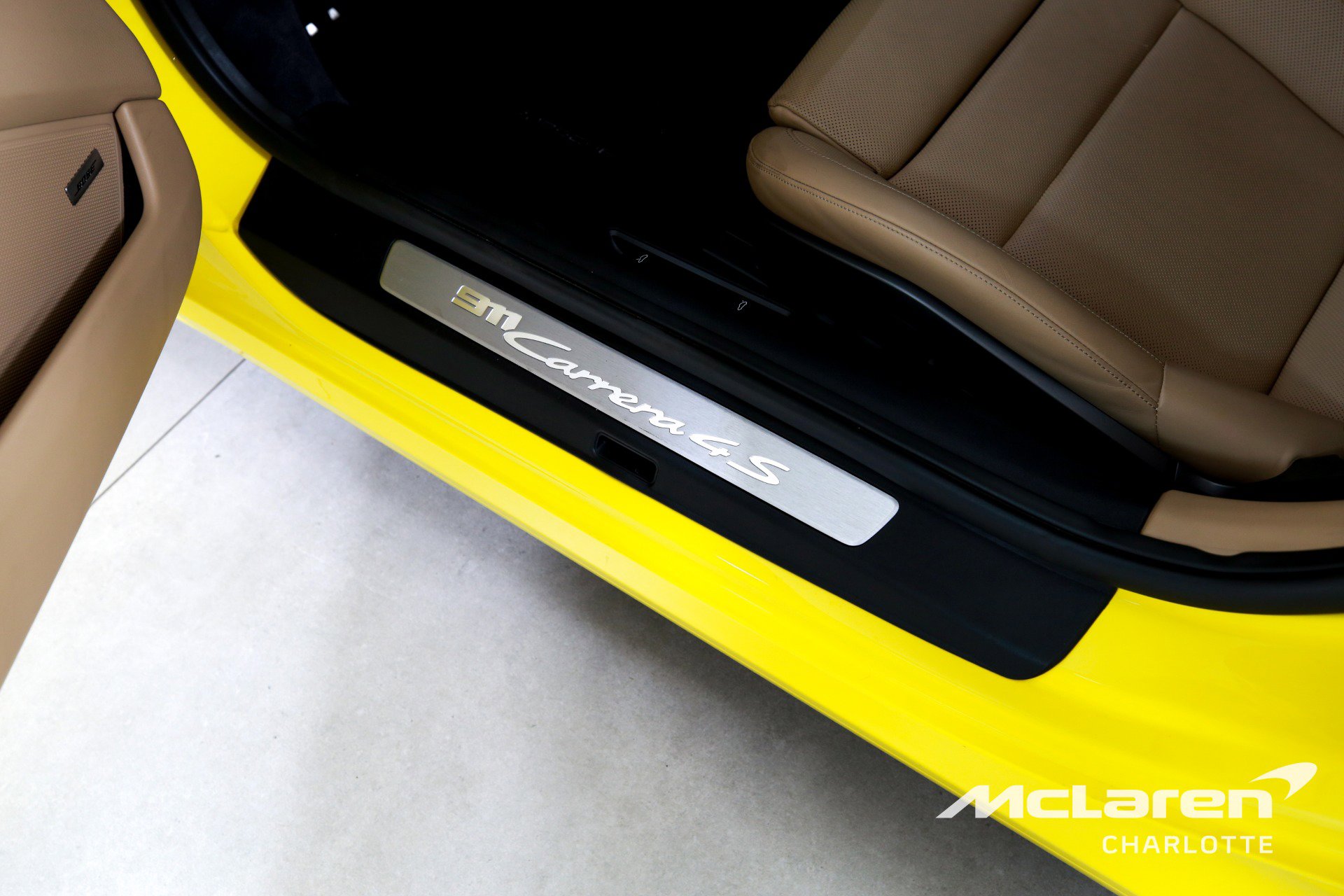 Used 2022 Porsche 911 Carrera 4S w/ Premium Package image 17