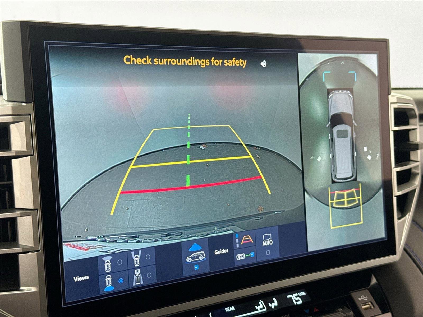 Certified 2025 Toyota Sequoia Platinum image 27