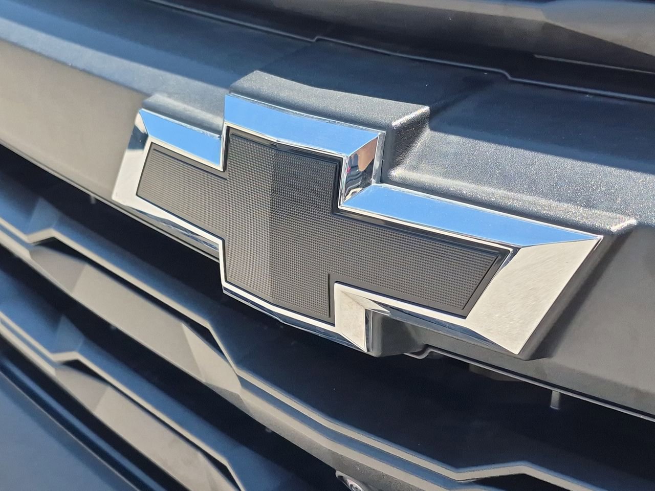 Used 2024 Chevrolet Colorado Trail Boss w/ Technology Package AWD/4WD image 30