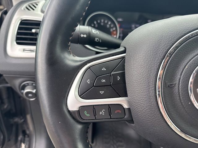 Used 2021 Jeep Compass Latitude w/ Driver Assistance Group AWD/4WD image 21