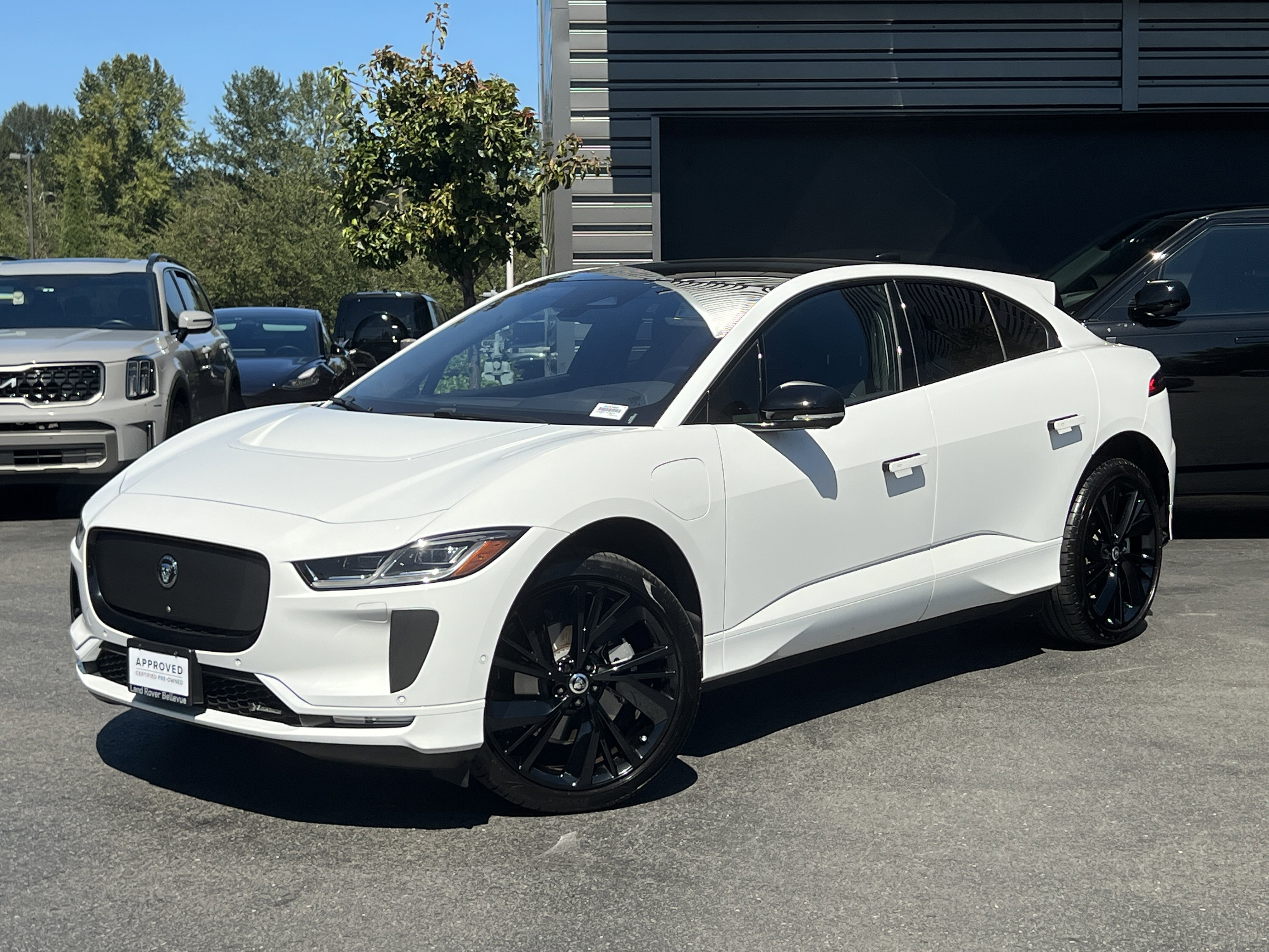 Certified 2024 Jaguar I-PACE R-Dynamic HSE image 1